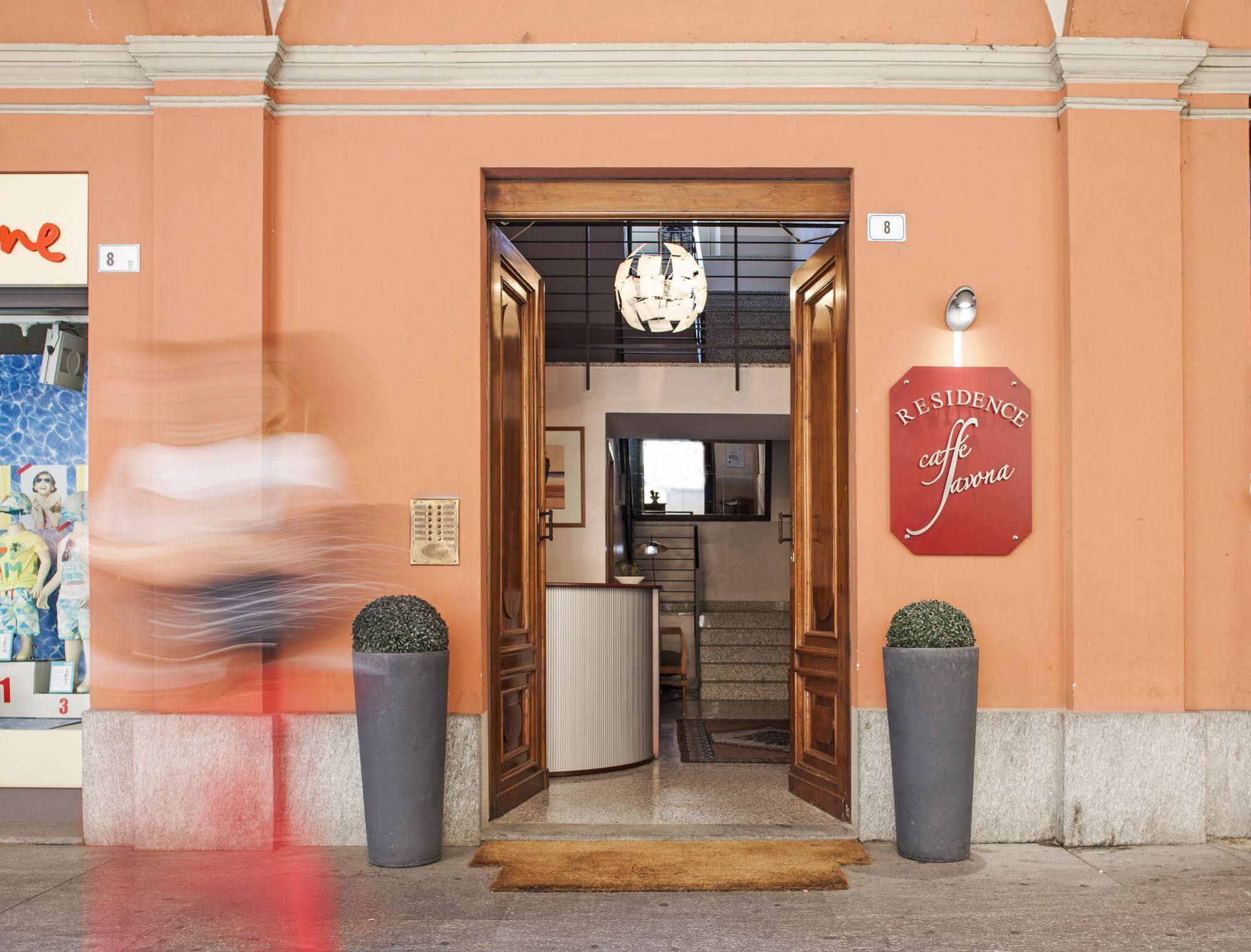 Residence Caffé Savona Alba  Exterior foto